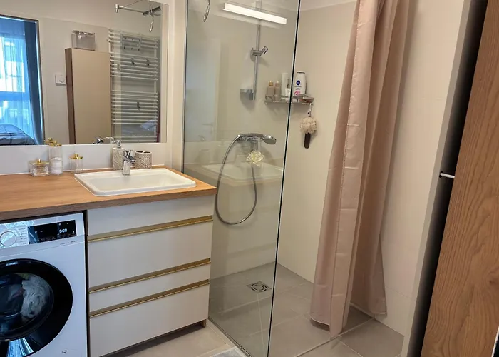 Apartman Schoene, Moderne Bei Der U Bahn *