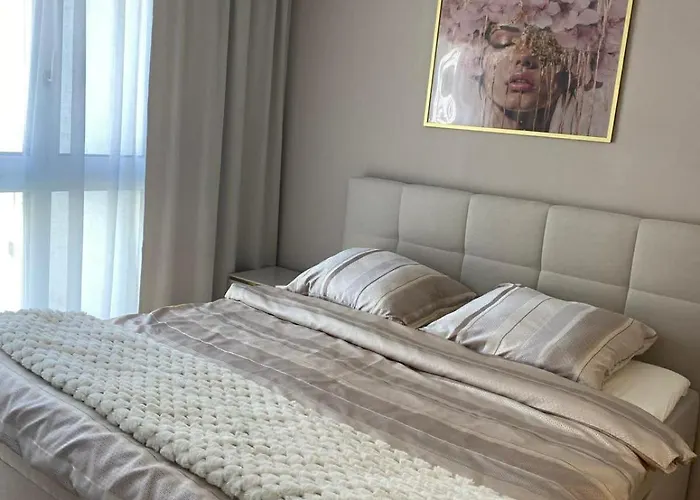 Apartman Schoene, Moderne Bei Der U Bahn Bécs